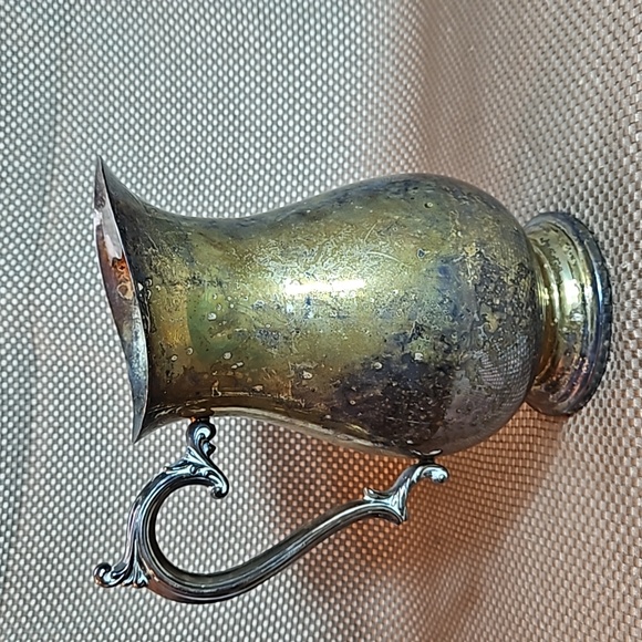 Vintage Silverplate Pitcher with Ice Guard - Picture 3 of 8